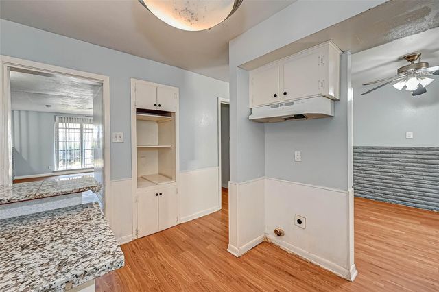 2946 Dragonwick Drive, Houston, TX 77045