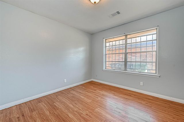 2946 Dragonwick Drive, Houston, TX 77045