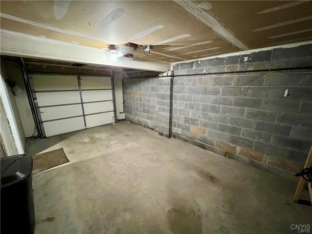 4431 Heritage Drive, Clay, NY 13090