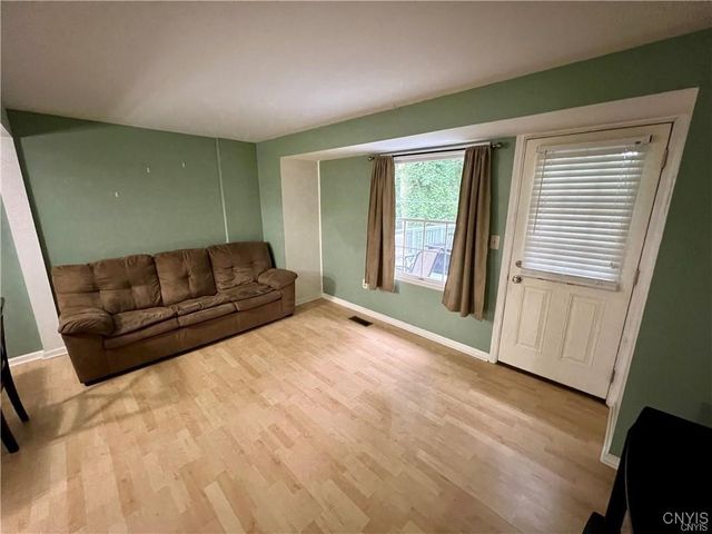 4431 Heritage Drive, Clay, NY 13090