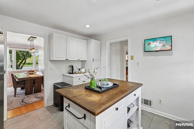 45 Lenox Terrace, West Orange, NJ 07052