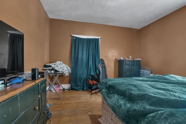 77 Highland Ter, Brockton, MA 02301