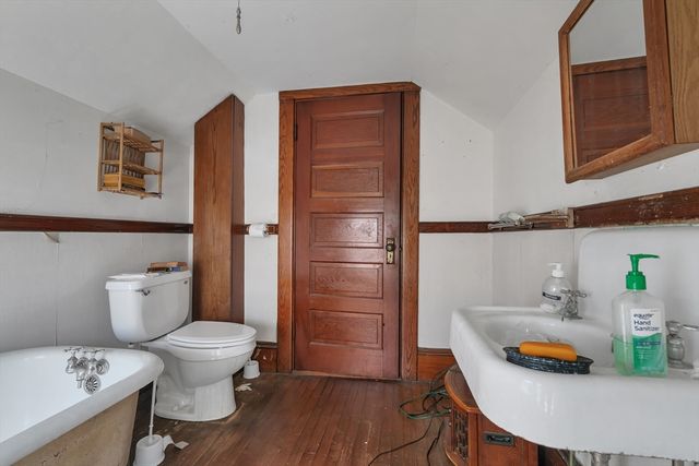 77 Highland Ter, Brockton, MA 02301