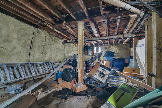 77 Highland Ter, Brockton, MA 02301