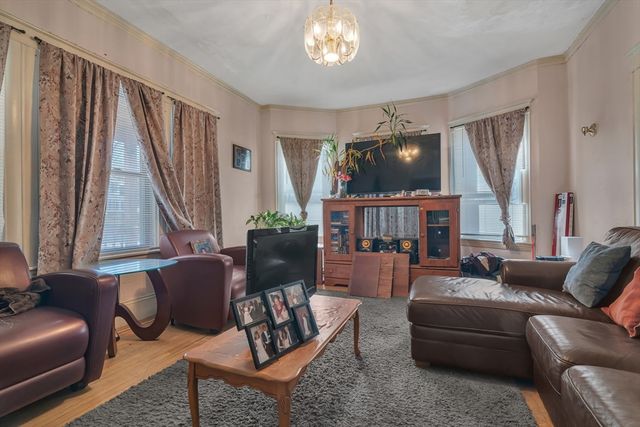 77 Highland Ter, Brockton, MA 02301