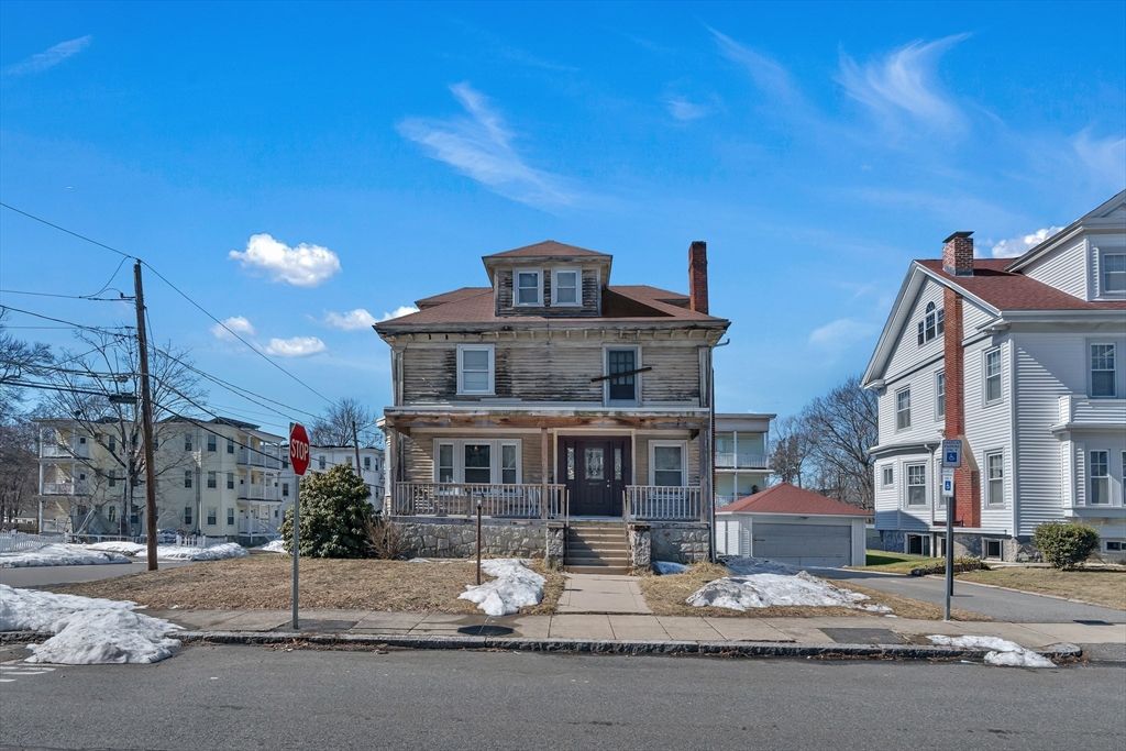 77 Highland Ter, Brockton, MA 02301