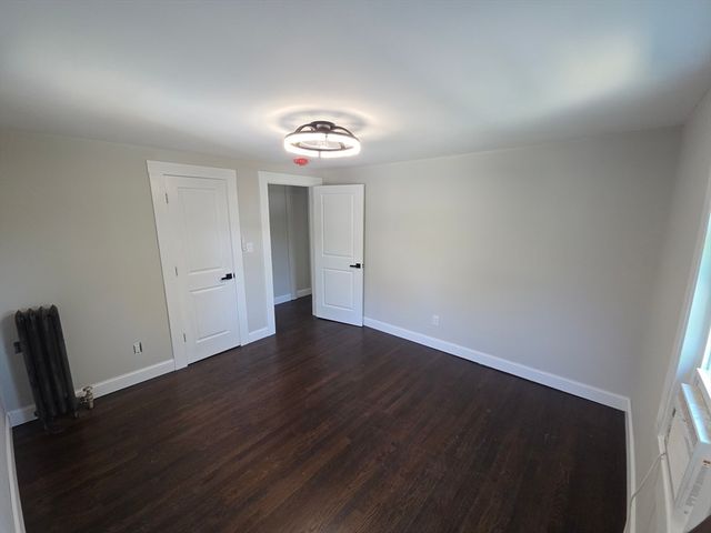 49 Corona St, Springfield, MA 01104
