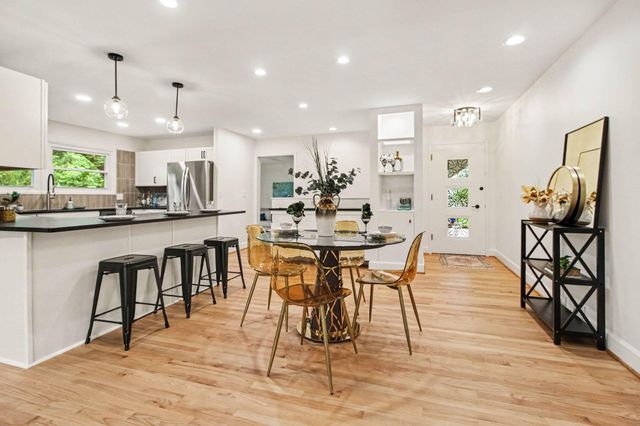 1526 Barnard Road, Ann Arbor, MI 48103