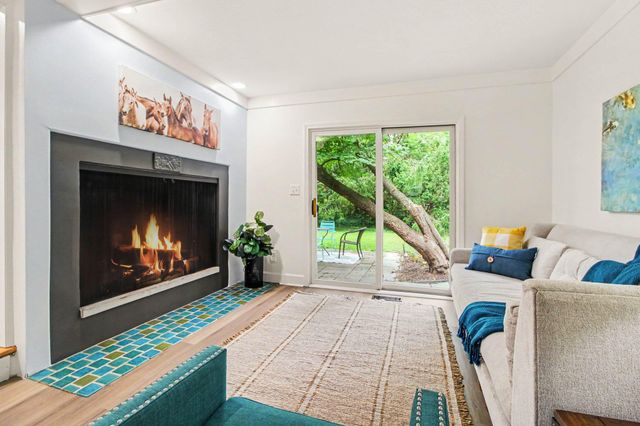 1526 Barnard Road, Ann Arbor, MI 48103