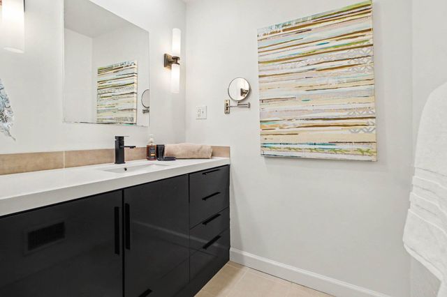 1526 Barnard Road, Ann Arbor, MI 48103