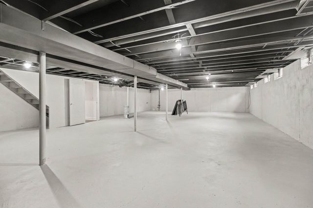 1526 Barnard Road, Ann Arbor, MI 48103