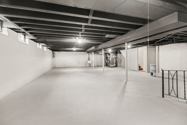 1526 Barnard Road, Ann Arbor, MI 48103