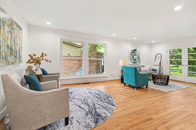 1526 Barnard Road, Ann Arbor, MI 48103