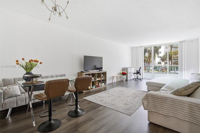 19390 Collins Avenue 120, Sunny Isles Beach, FL 33160