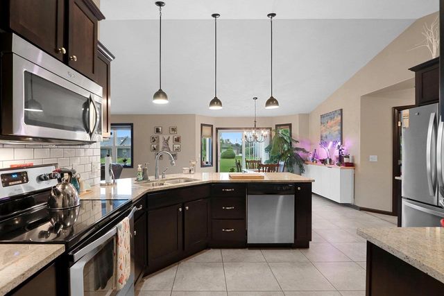 W6179 EVERGLADE ROAD, Greenville, WI 54942