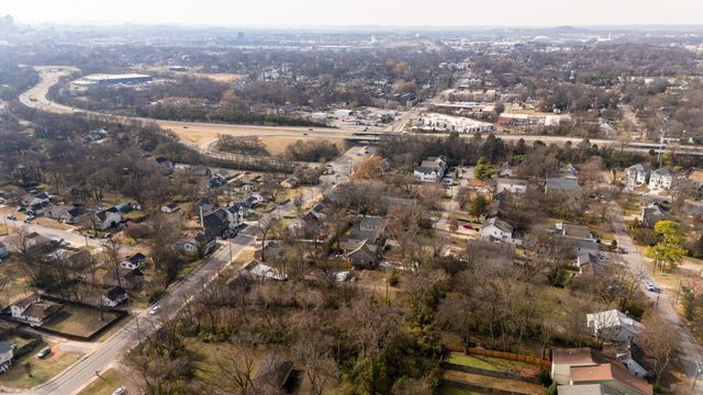 909 Douglas Ave, Nashville, TN 37206
