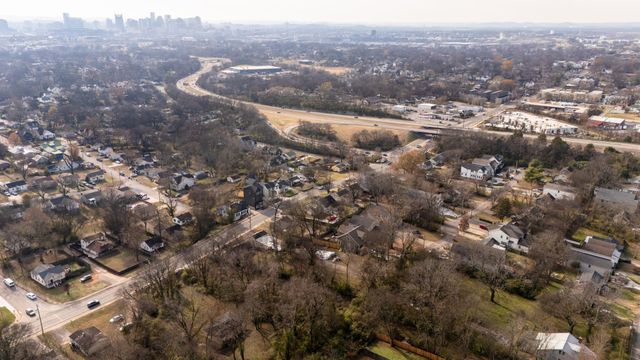 909 Douglas Ave, Nashville, TN 37206