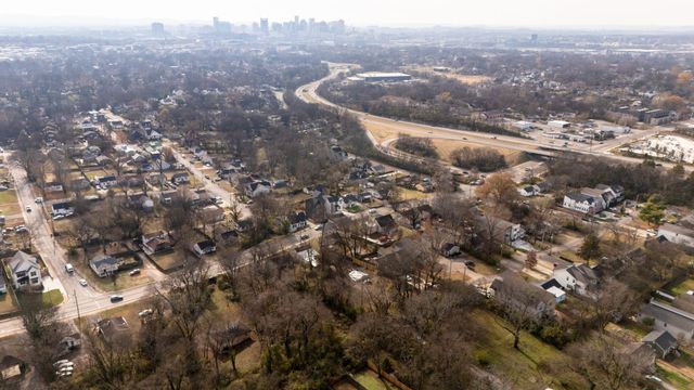 909 Douglas Ave, Nashville, TN 37206