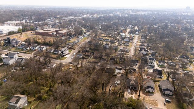 909 Douglas Ave, Nashville, TN 37206