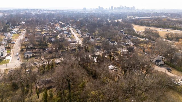 909 Douglas Ave, Nashville, TN 37206