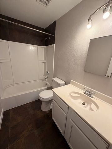 8405 Early Dawn, Denton, TX 76210