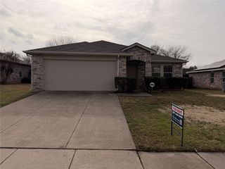 8405 Early Dawn, Denton, TX 76210