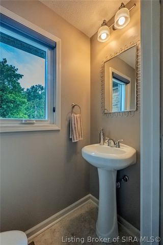 114 Brandywynne Lane, New Albany, IN 47150