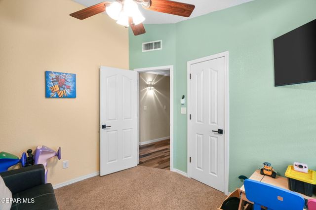 477 Winter Spring Place, El Paso, TX 79928