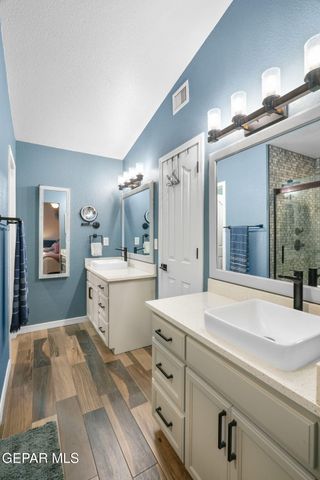 477 Winter Spring Place, El Paso, TX 79928