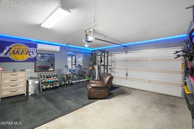477 Winter Spring Place, El Paso, TX 79928