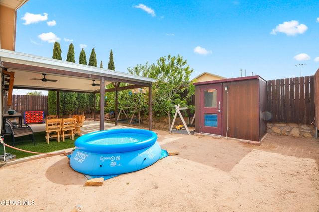 477 Winter Spring Place, El Paso, TX 79928