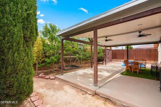 477 Winter Spring Place, El Paso, TX 79928