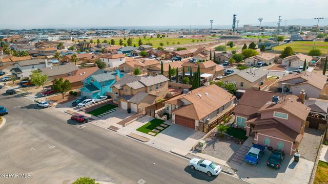 477 Winter Spring Place, El Paso, TX 79928