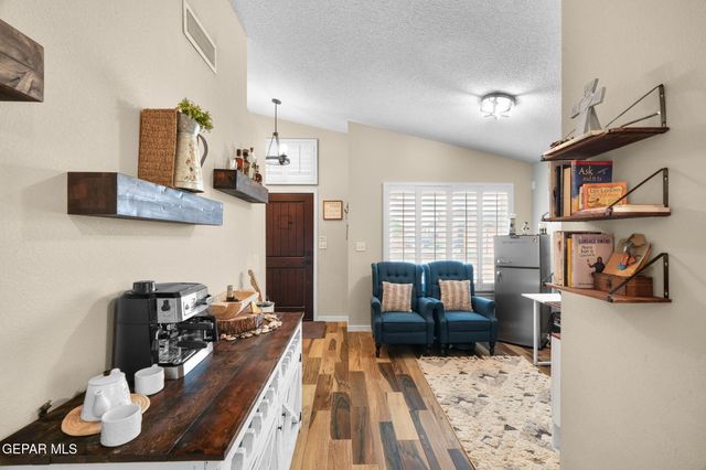 477 Winter Spring Place, El Paso, TX 79928