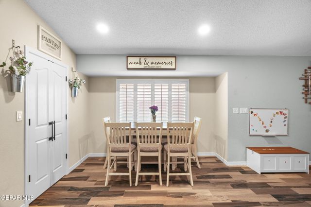 477 Winter Spring Place, El Paso, TX 79928