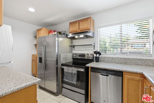350 Burchett Street 101, Glendale, CA 91203
