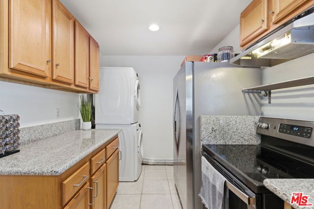 350 Burchett Street 101, Glendale, CA 91203