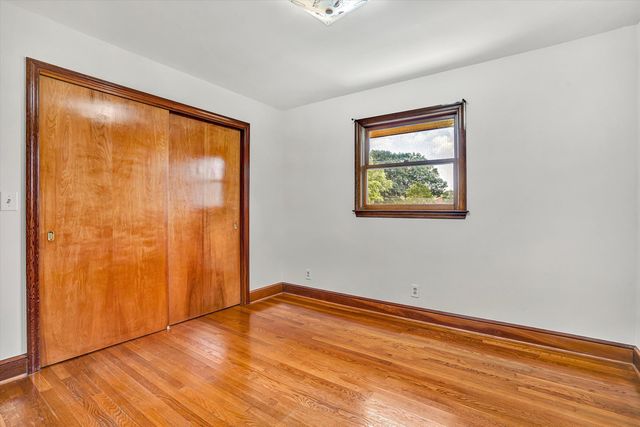 120 Vantage RD, Rocky Mount, VA 24151