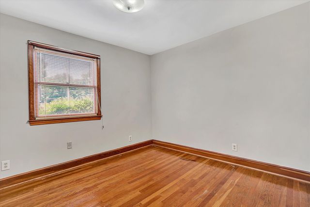 120 Vantage RD, Rocky Mount, VA 24151