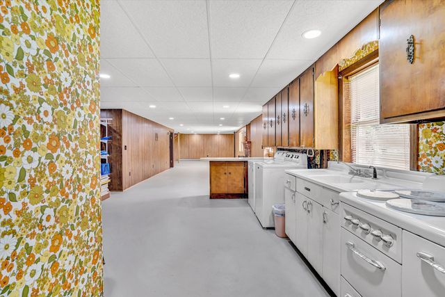 120 Vantage RD, Rocky Mount, VA 24151