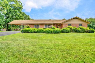 120 Vantage RD, Rocky Mount, VA 24151