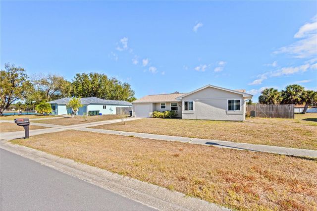 6069 MYRTLEWOOD ROAD, North Port, FL 34287