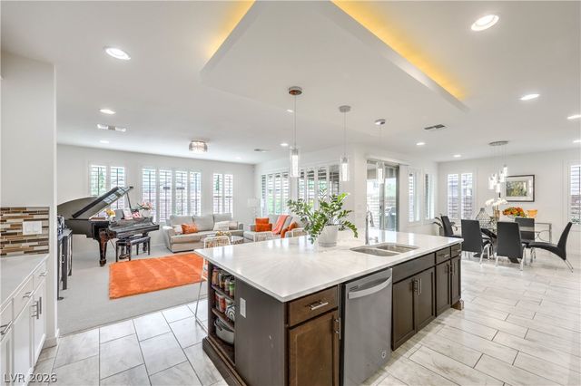 2635 EVOLUTIONARY Lane, Las Vegas, NV 89138
