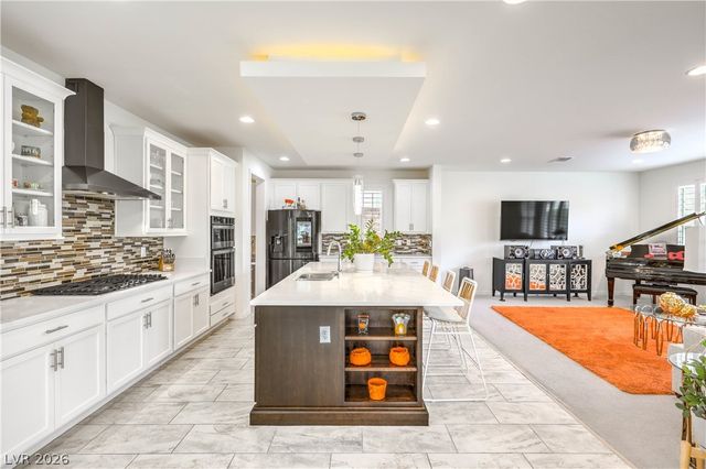 2635 EVOLUTIONARY Lane, Las Vegas, NV 89138