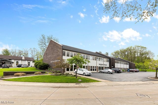 8180 Brecksville Road 115, Brecksville, OH 44141