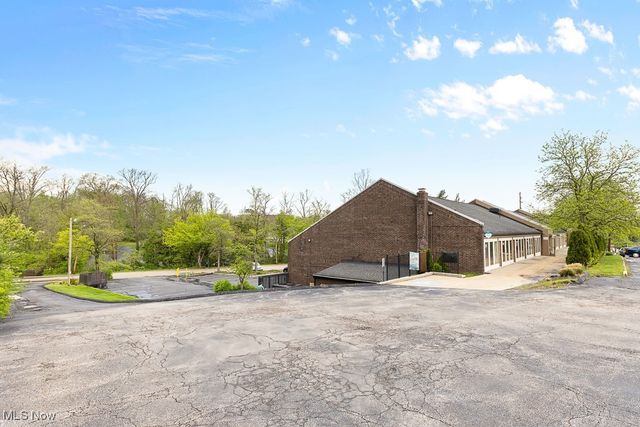 8180 Brecksville Road 115, Brecksville, OH 44141