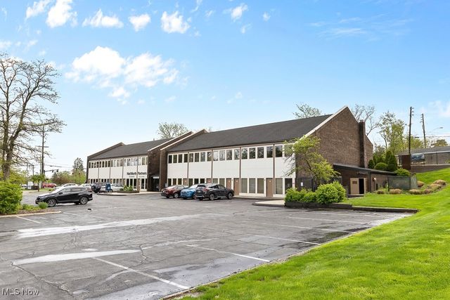 8180 Brecksville Road 115, Brecksville, OH 44141