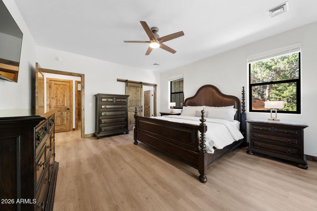 Image 14 of property listing at 4520 W HAWTHORN Road, Show Low, AZ 85901