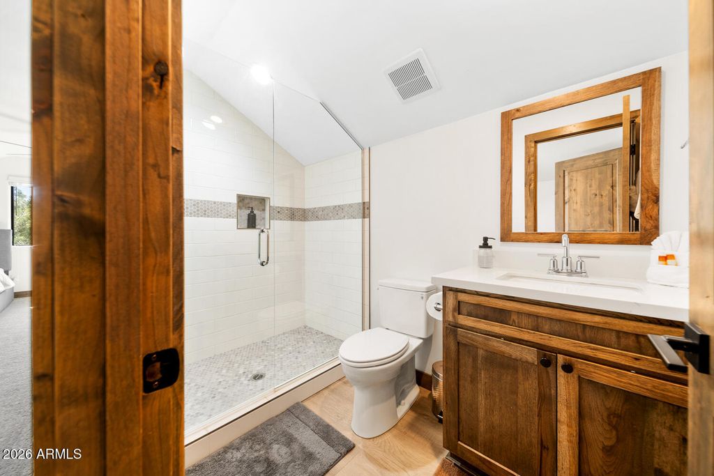 Image 22 of property listing at 4520 W HAWTHORN Road, Show Low, AZ 85901