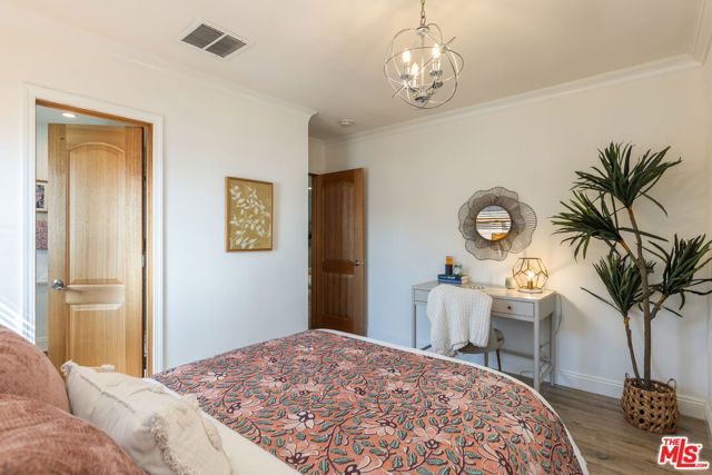 13620 Sylvan Street, Los Angeles, CA 91401